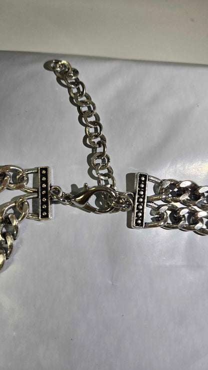 Eye Candy LA Silver Jaquar Necklace
