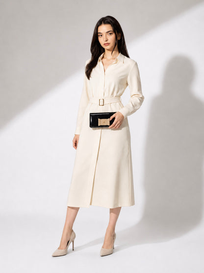 Noir Bow Clasp Patent Clutch