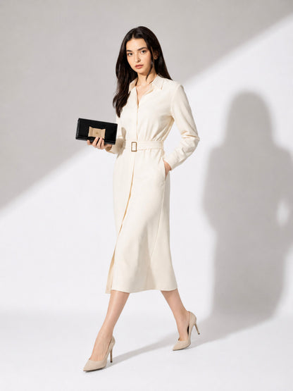 Noir Bow Clasp Patent Clutch